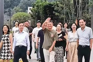 步行者官方：球队已正式裁掉富尔坎-科克马兹